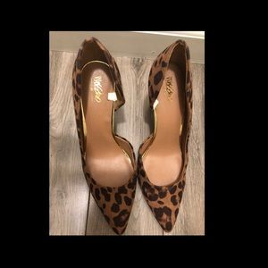 Never worn 8 1/2 not my style got them as a gift